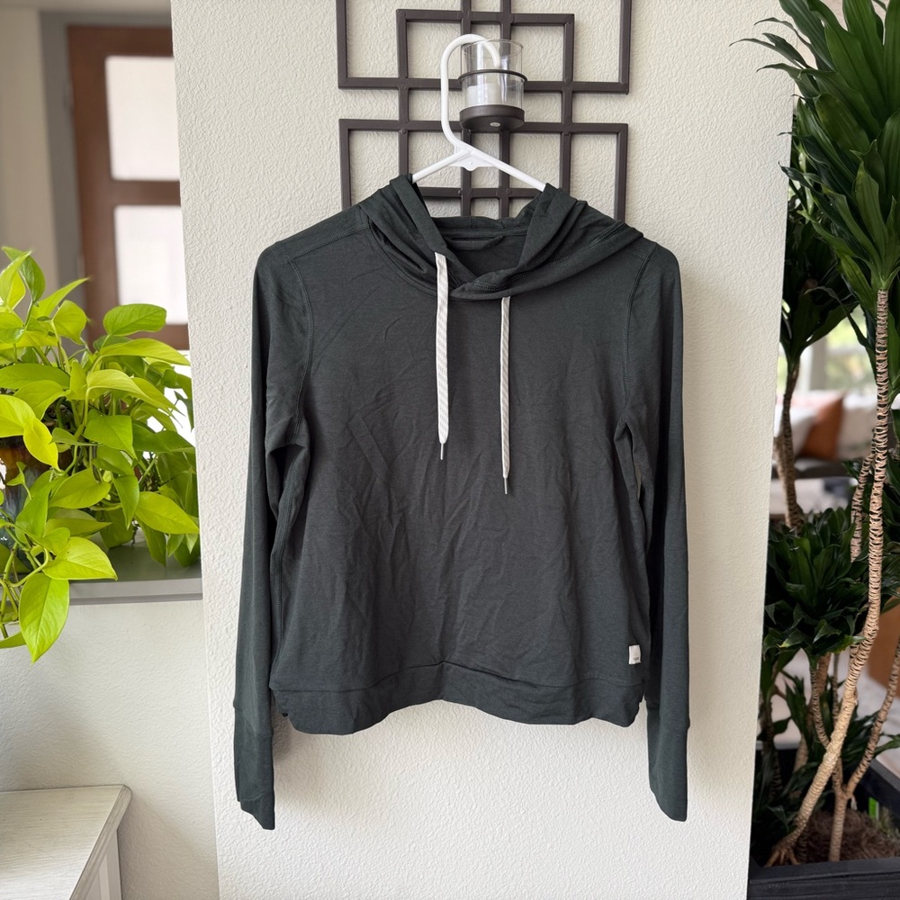 ⚡️⚡️⚡️ Vuori Halo Essential Hoodie